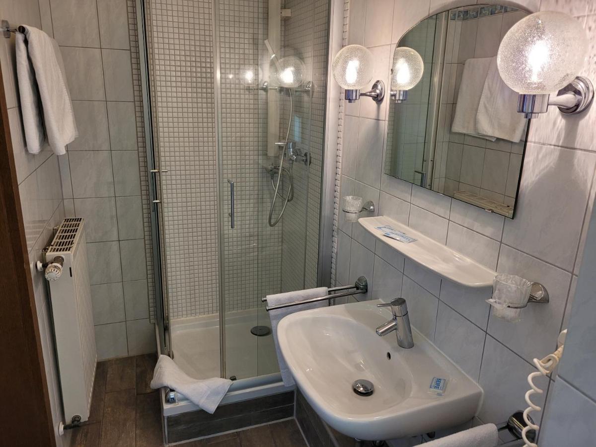 Ems-Hotel Эмден Экстерьер фото