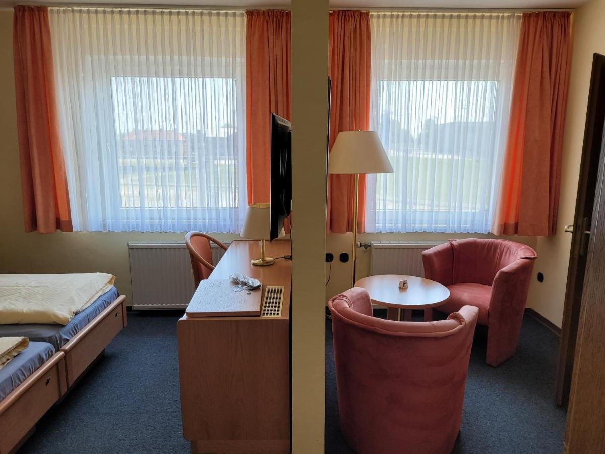 Ems-Hotel Эмден Экстерьер фото